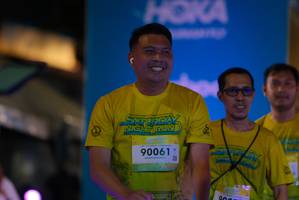 BIB: 90061, 900
                            <button type="button" onclick="openModal(21770188)" class="btn btn-primary btn-sm float-right btn-popup" data-toggle="modal" data-target=".modal-high-quality">
                        <i class="fas fa-shopping-cart"></i> Add to Cart
                    </button>
                                            <button type="button" onclick="isThisMe(21770188, true)" class="btn btn-success btn-sm float-right btn-popup btn-isme hidden" data-toggle="tooltip" data-placement="bottom" title="นี่คือรูปของคุณใช่ไหม คลิกที่นี่เพื่อเอาเข้าอัลบั้ม">
                        <i class="fas fa-plus"></i> Add to album
                    </button>
                    <button type="button" onclick="isThisMe(21770188, false)" class="btn btn-warning btn-sm float-right btn-popup btn-isnotme hidden">
                        <i class="fas fa-ban"></i> Remove from album
                    </button>